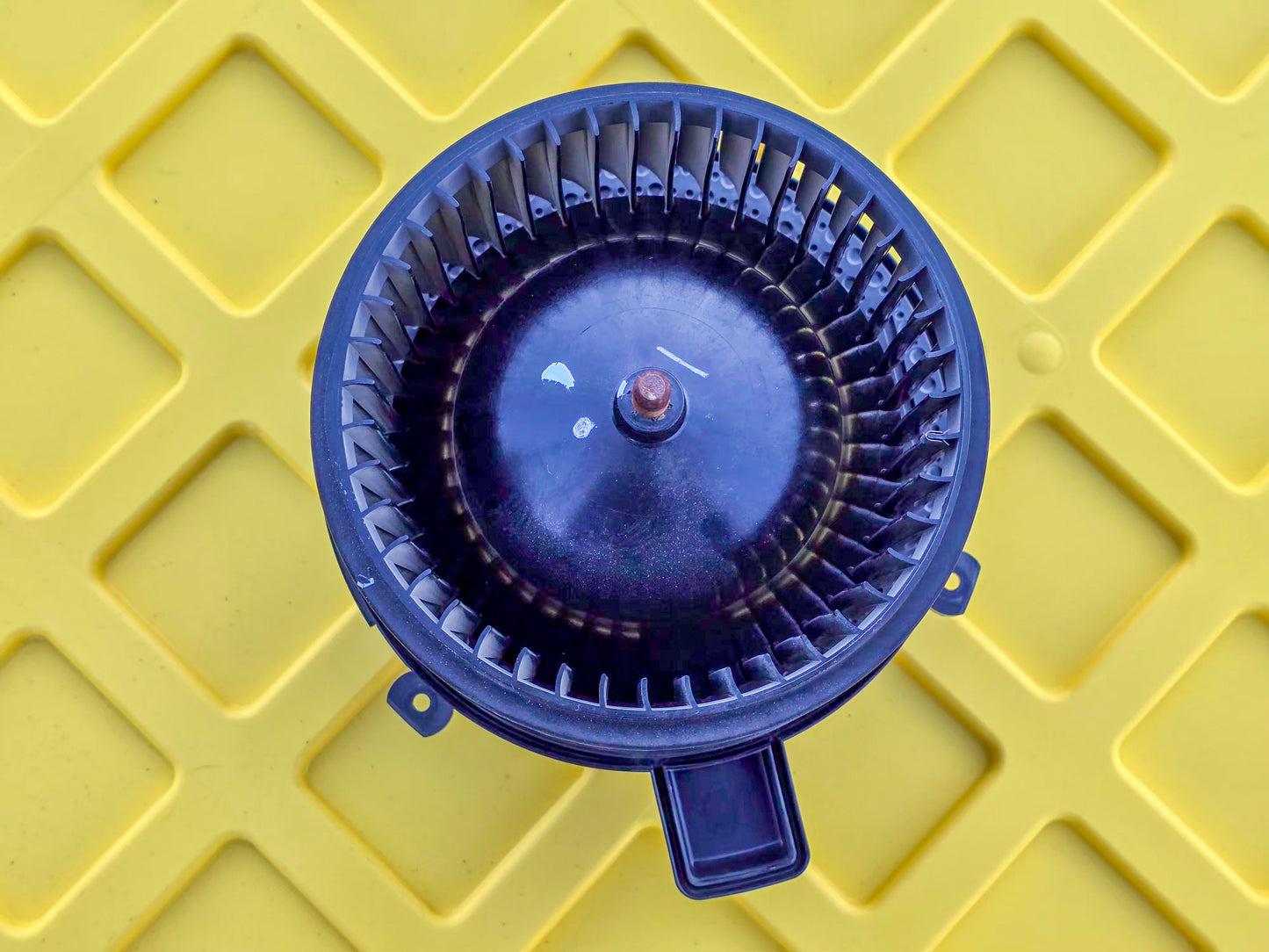 2020-2023 GMC Terrain Blow Motor Part № LY603001 ASMO OEM 85547719