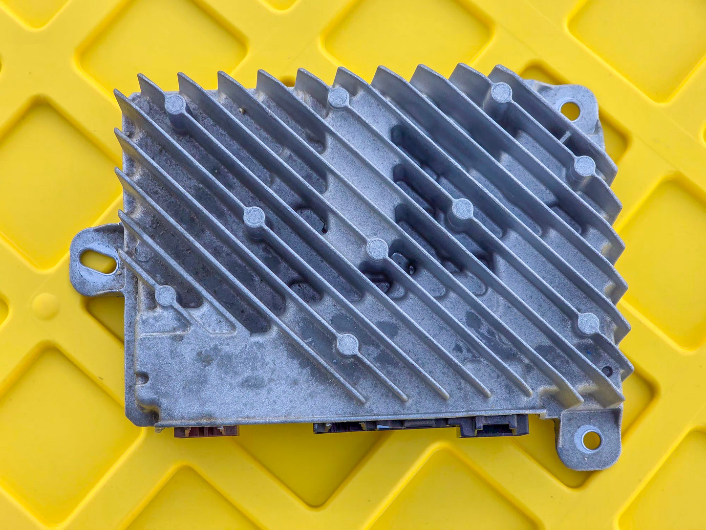 2018-2024 GMC Terrain Radio Speaker Amplifier 84813310