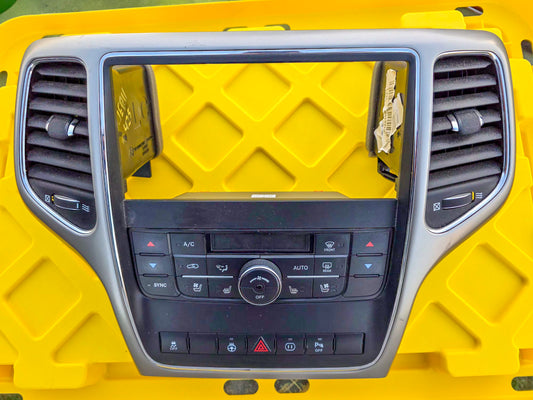 2011-2013 Jeep Grand Cherokee OEM Temp AC Heat Climate Control 68111110AQ, 55111924AH, 56046293AB