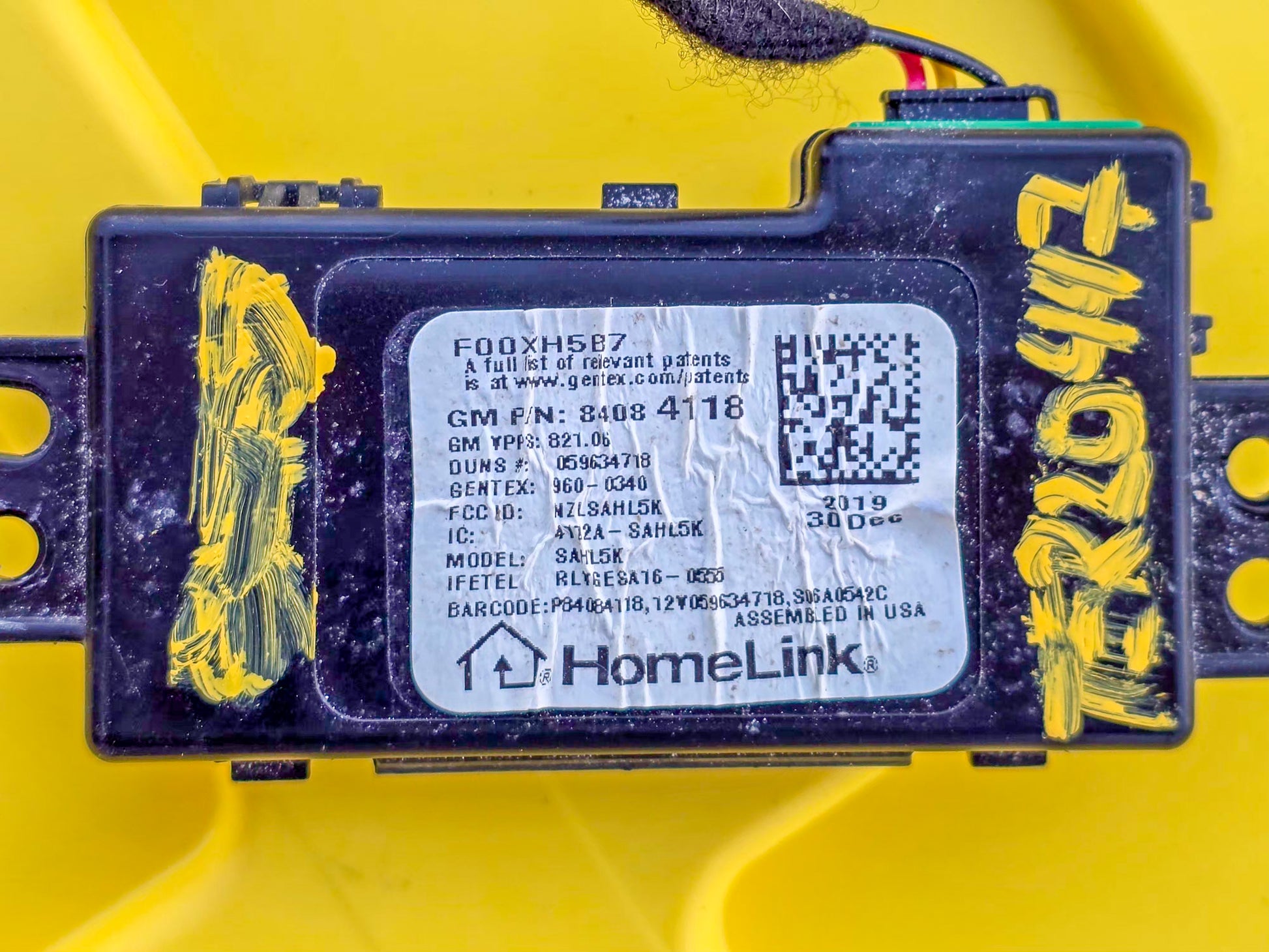 2015-2025 GMC Terrain Homelink Module. Garage Door Opener Transmitter 84084118 - view 3