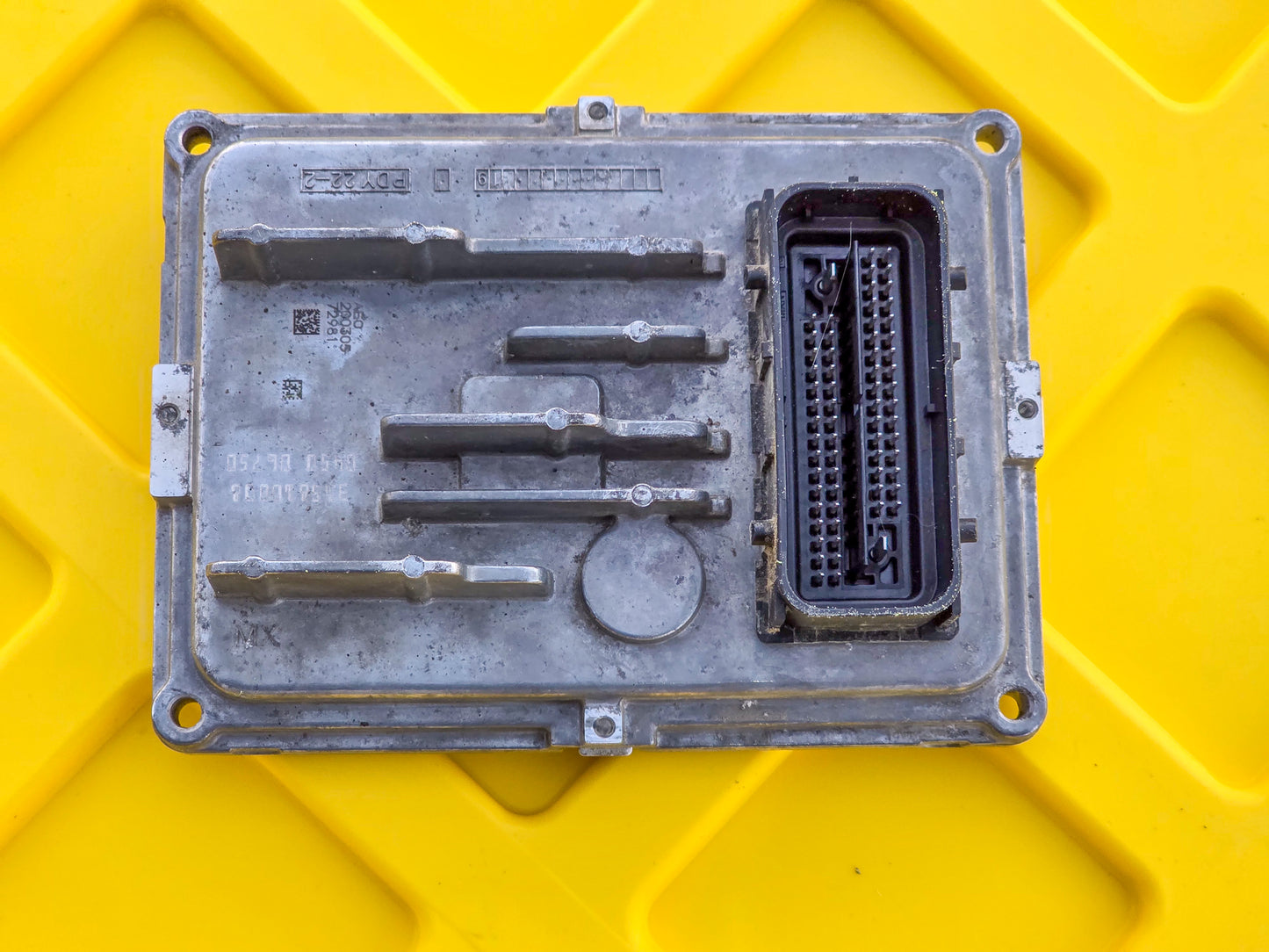 2019-2022 GMC Terrain Transmission Control Module OEM 24297413