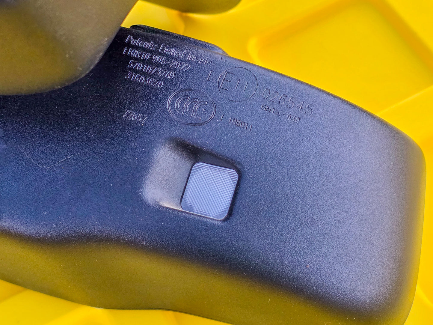 2011-2013 Jeep Grand Cherokee Interior Rear View Mirror W Microphone 57010732