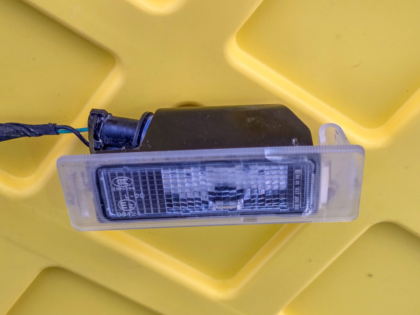 2010-2024 GMC Terrain Rear License Plate Lamp 1350217