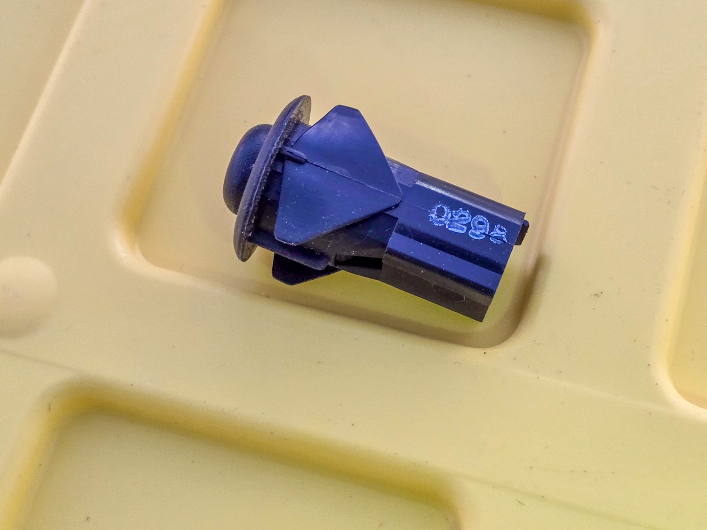 2011-2013 Jeep Grand Cherokee Fuel Door Lid Release Open Opener Control Switch Oem 56046235AA