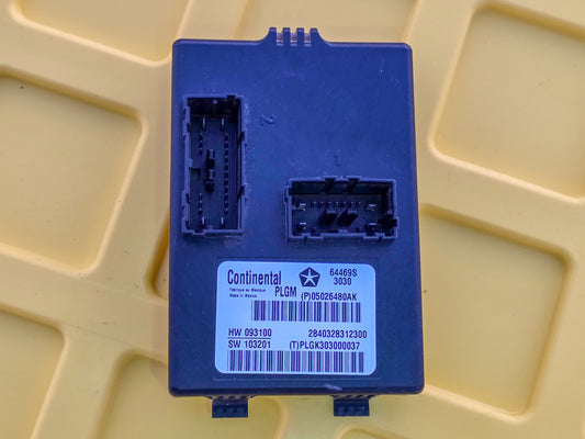 2011-2013 Jeep Grand Cherokee Trunk Liftgate Tailgate Control Module 05026480AK