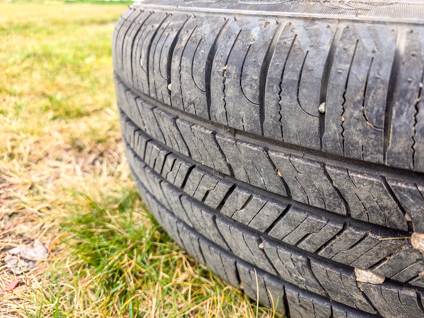 2014  Buick Encore  Rim 18x7 (aluminum), 5 spoke, single (opt RV6), with tire 215/55 R18