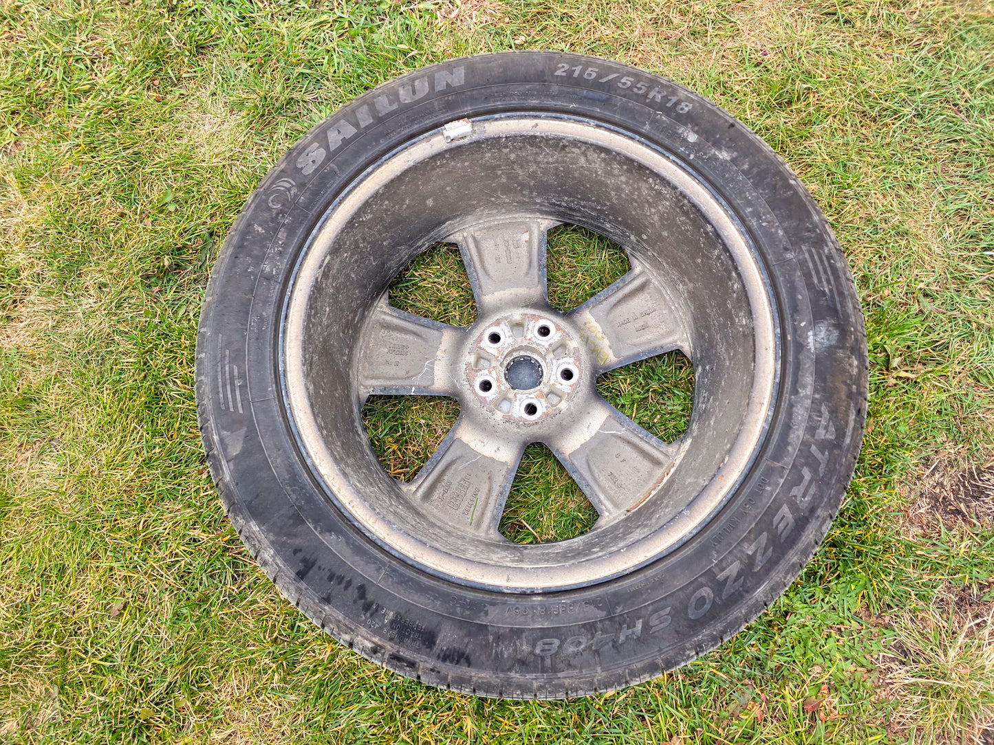 2014  Buick Encore  Rim 18x7 (aluminum), 5 spoke, single (opt RV6), with tire 215/55 R18