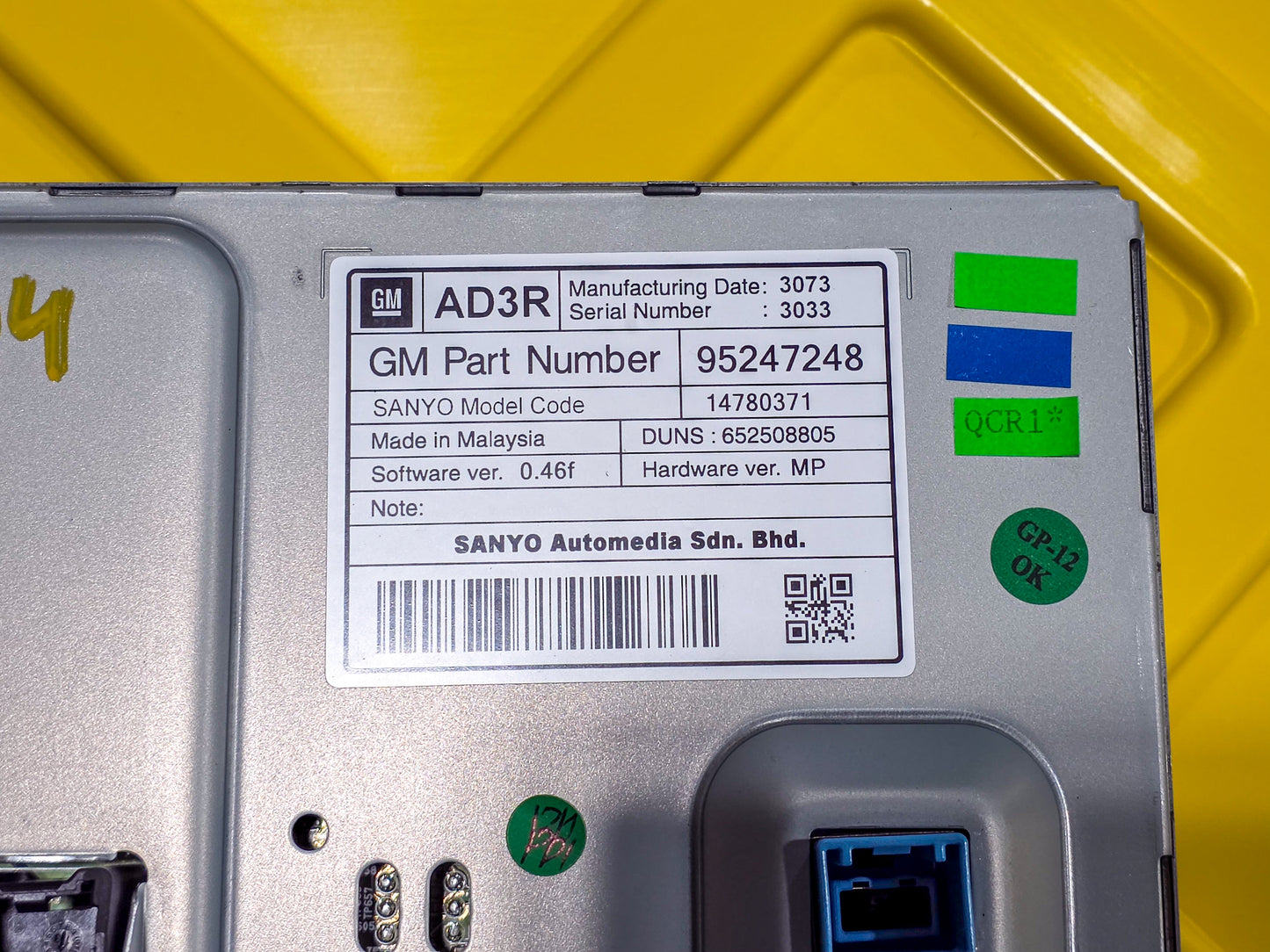 2013-2016 Buick Encore Display Info Screen With Navigation 95247248 OEM