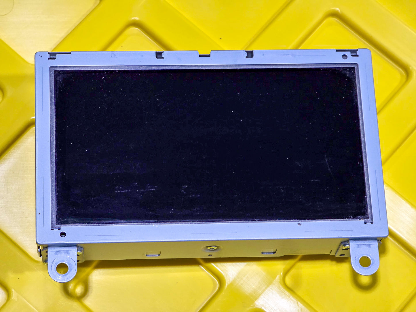 2013-2016 Buick Encore Display Info Screen With Navigation 95247248 OEM