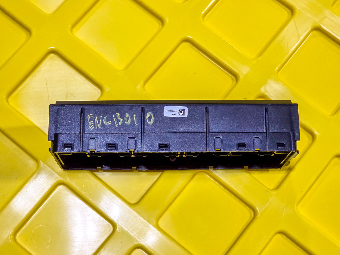2013-2014 Buick Encore Temperature Control Module OEM 13591699