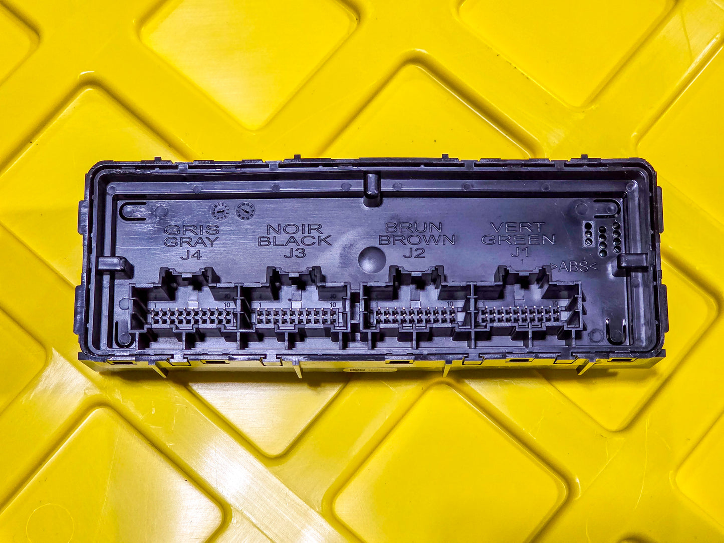 2013-2014 Buick Encore Temperature Control Module OEM 13591699