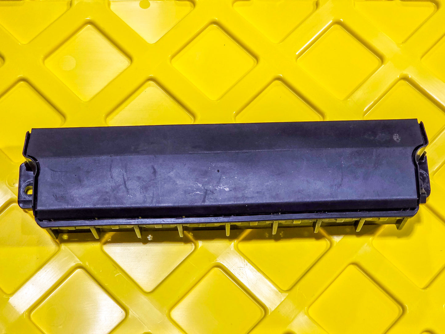 2013-2018 Buick Encore Passanger Knee Air Bag 95259945