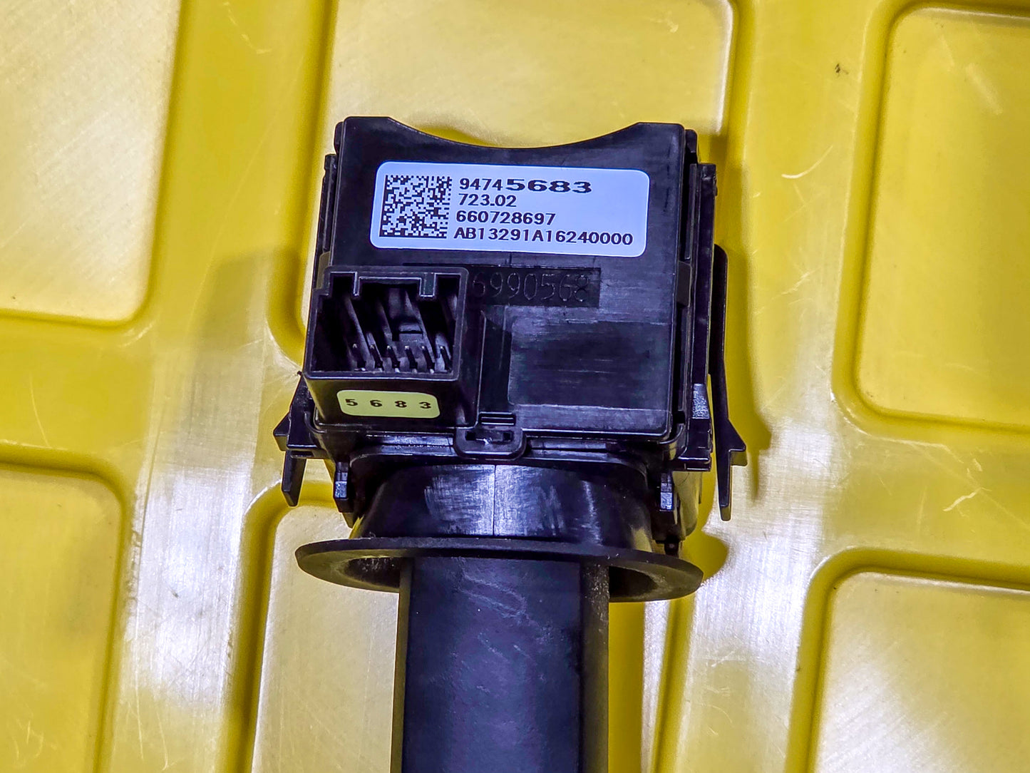 2013-2016 Buick Encore Headlight Turn Signal Control Switch Oem 94745683