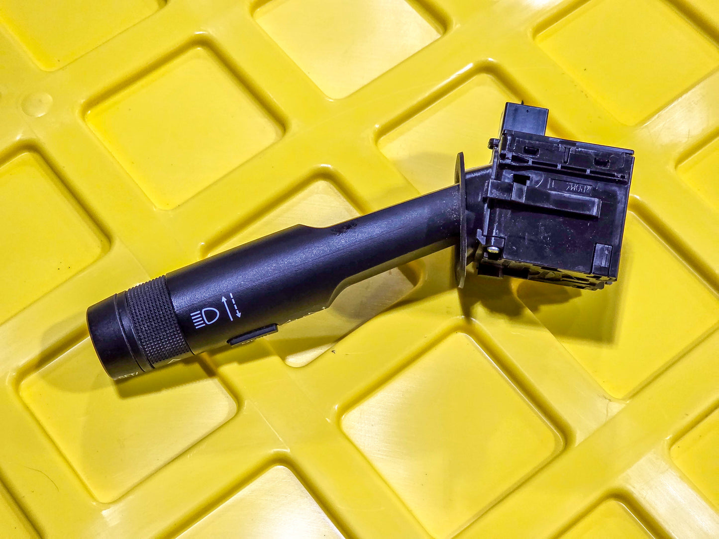 2013-2016 Buick Encore Headlight Turn Signal Control Switch Oem 94745683