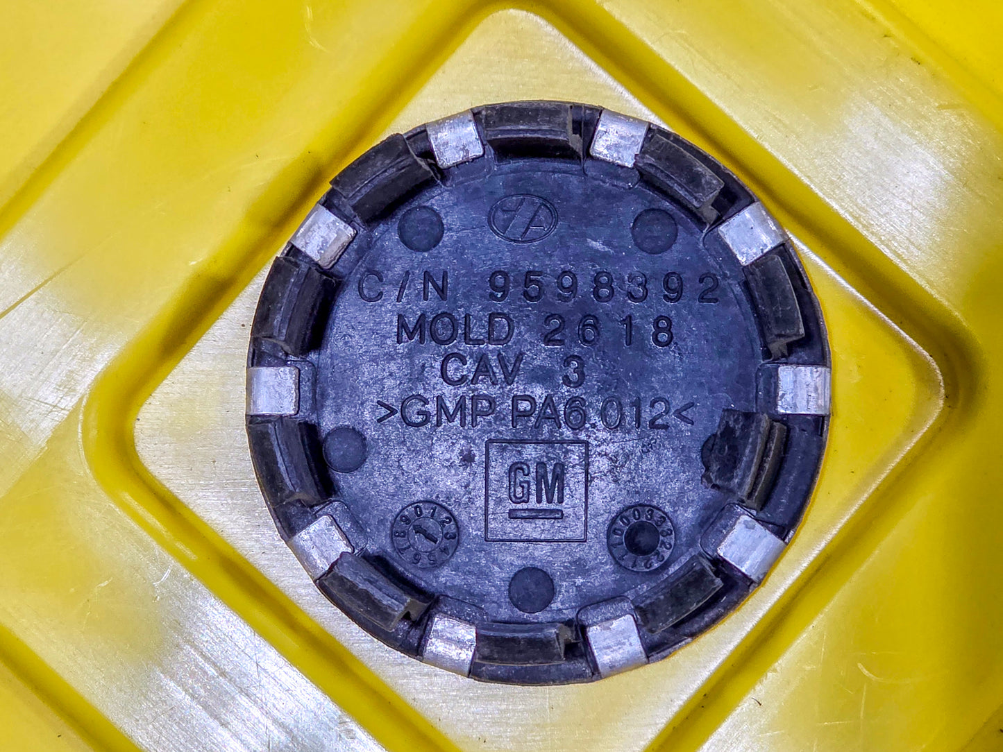 2013-2021 Buick Encore Center Cap - Buick Logo - Aluminum - GM 9598392