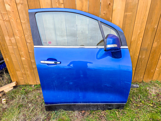 2013-2022 Buick Encore Front Right Passenger Side Door 42741561, 42783748, 95137276, 95315617, 95315619, 95318367, 95371051