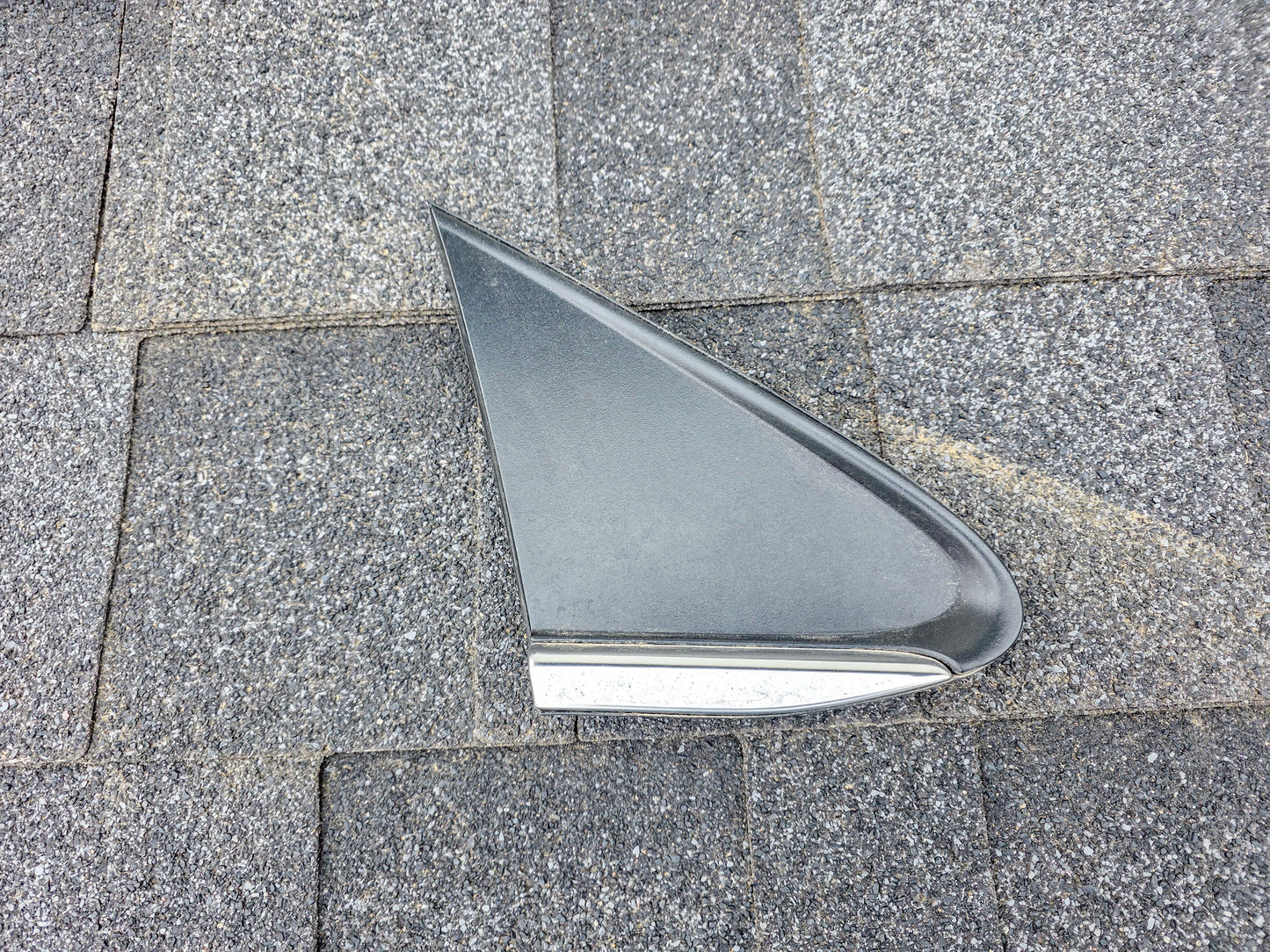 2013-2017 Buick Encore Passenger Side Wing Mirror Trim 95327348