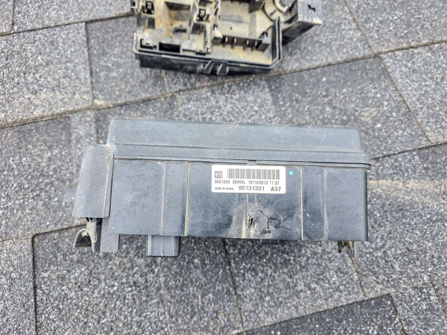 2013-2014 Buick Encore Fuse Box 95131331 A37