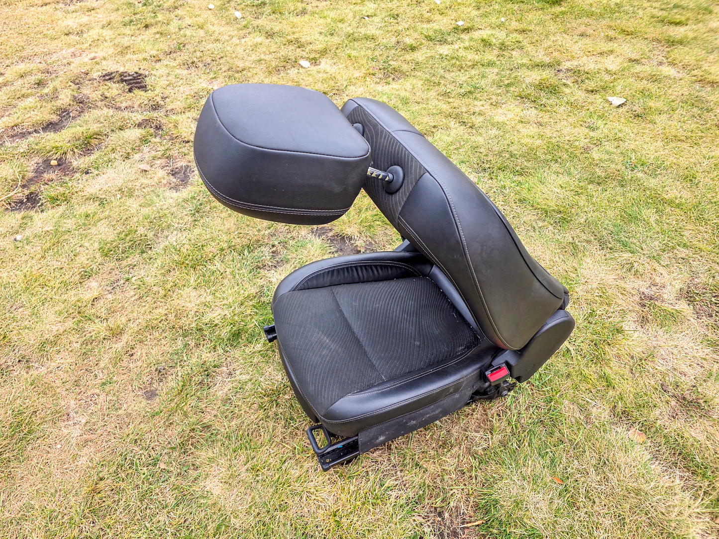 2014-2019 Buick Encore Front Right Passenger Seat Cloth and Leatherette