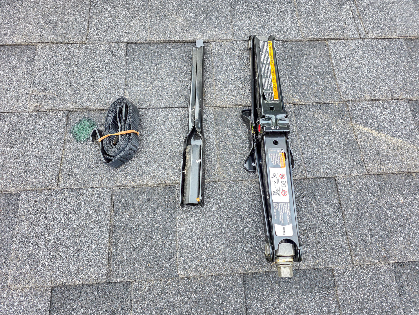 Used Floor Jack fits: 2014 Buick Encore  42764963, 95089601, 13348506, 22990024