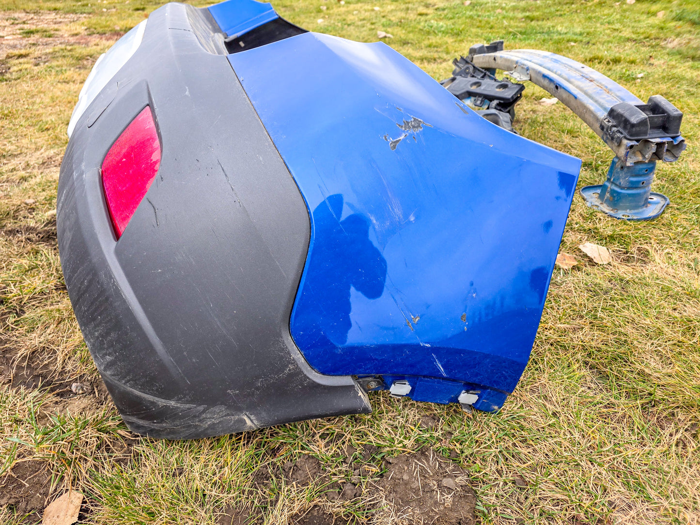 2013-2016 Buick Encore Rear Bumper Cover Assembly and Rear Bumper Reinforcement Impact Bar 95365629, 42450527