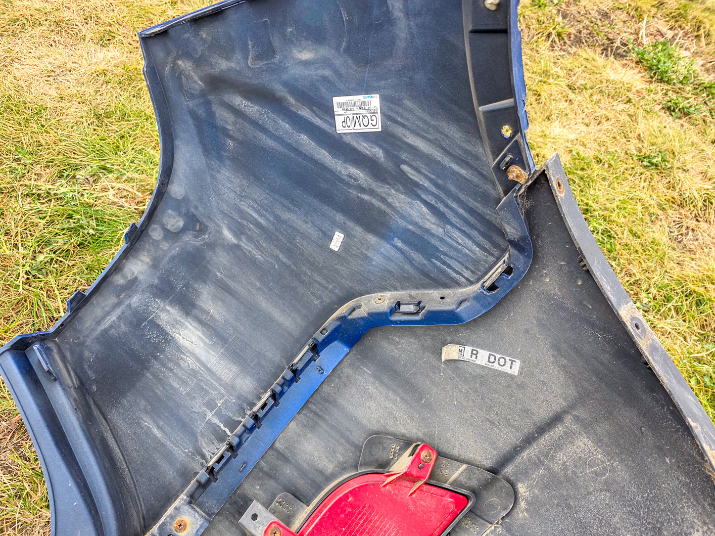 2013-2016 Buick Encore Rear Bumper Cover Assembly and Rear Bumper Reinforcement Impact Bar 95365629, 42450527