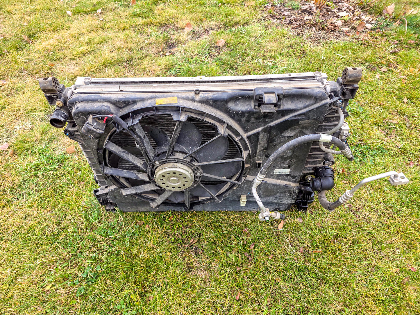 2014-2021 Buick Encore Radiator, Condenser, and Fan Assembly 95301351, 95152162, 95026329