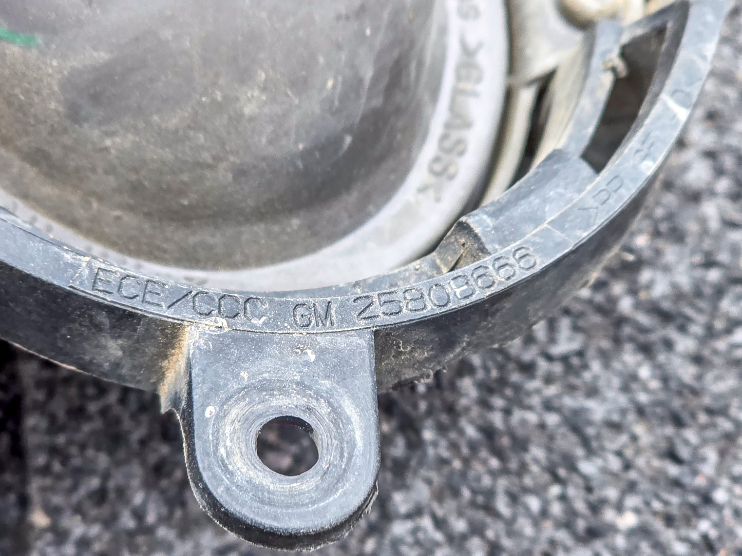 2013-2022 Buick Encore Front Fog Lamp 25808666