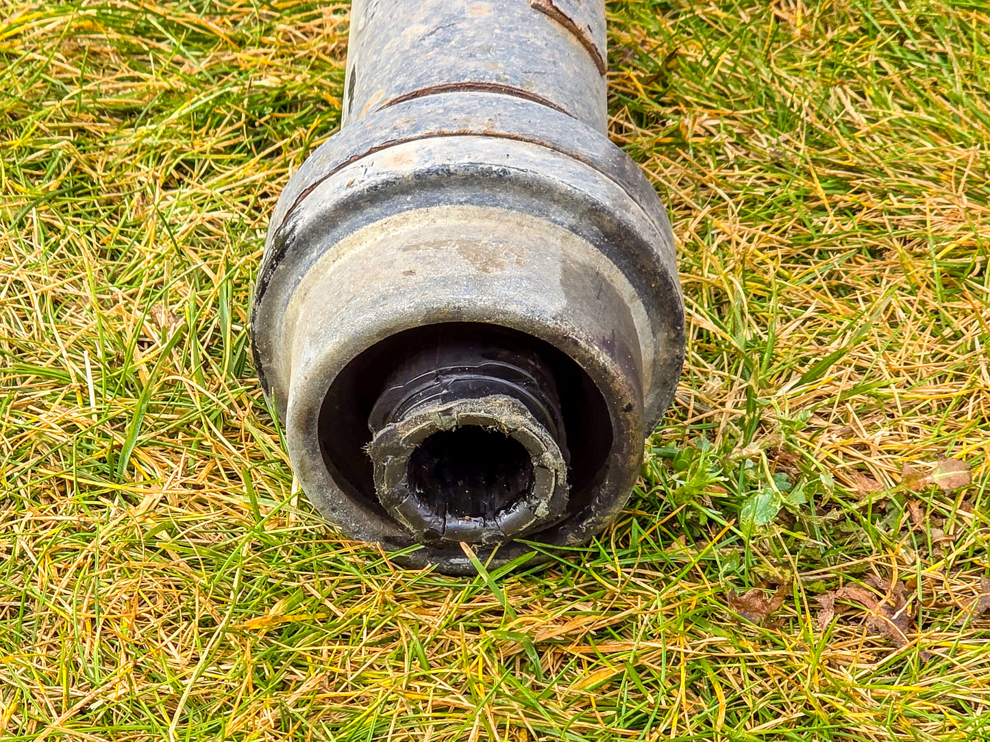 2011-2014 Audi A5 Rear Propeller Shaft Driveshaft 8T0521101Q