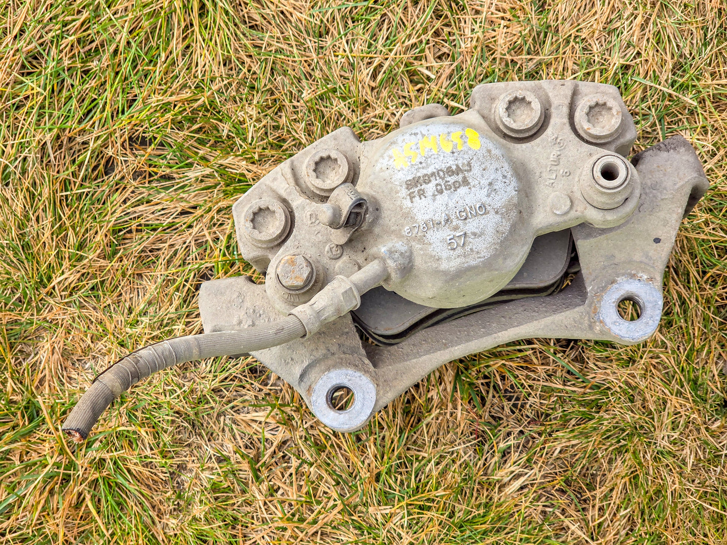 2009-2016 Audi A5 Passenger Right Front Brake Caliper Assembly OEM 8K0106AJ