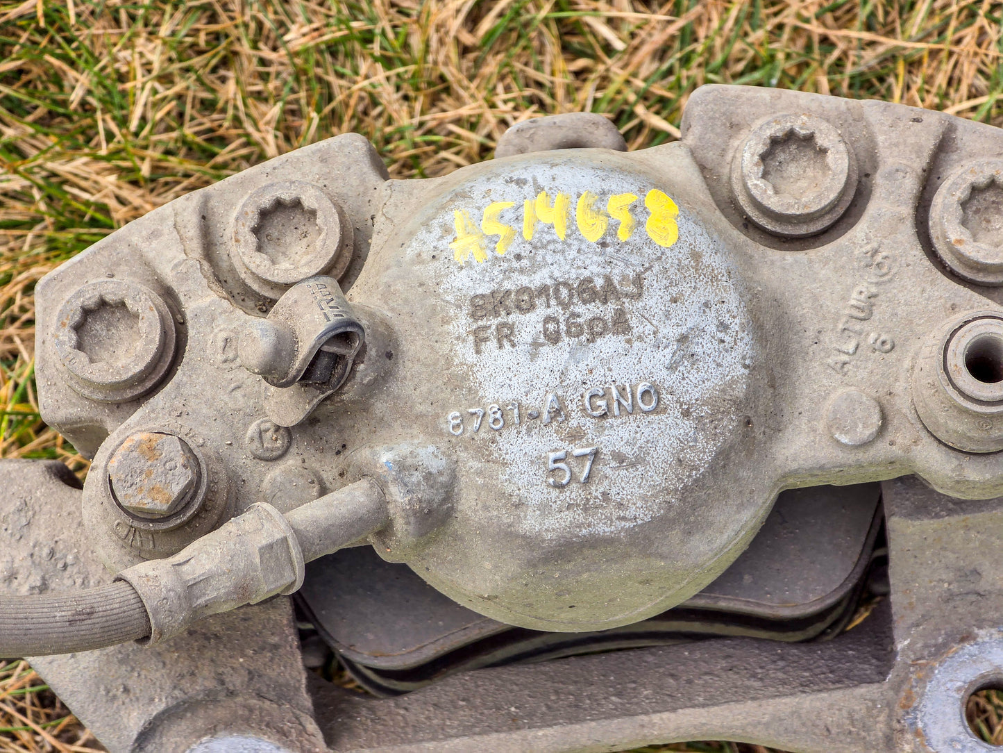 2009-2016 Audi A5 Passenger Right Front Brake Caliper Assembly OEM 8K0106AJ