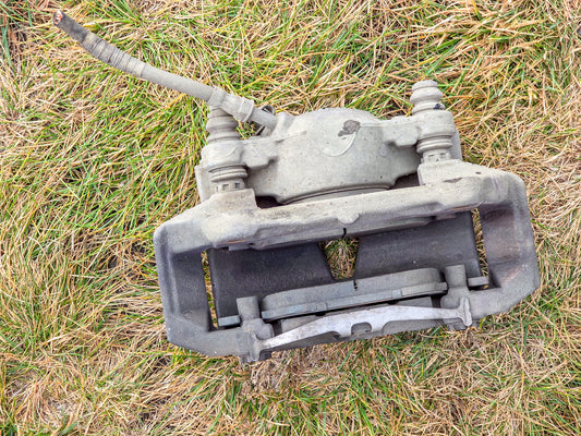 2009-2016 Audi A5 Passenger Right Front Brake Caliper Assembly OEM 8K0106AJ