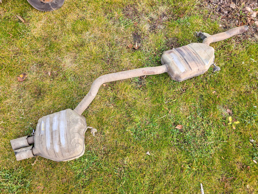 2014 Audi A5 Exhaust Rear Middle Silencer Muffler 8K0253411AJ   8K0119E