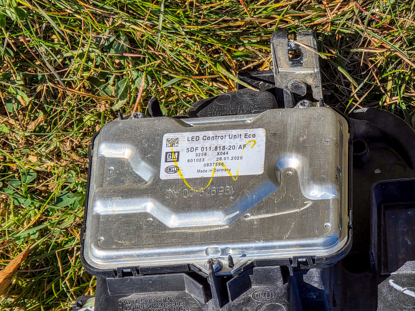 2018-2021 GMC Terrain Front Passenger Right Side Headlight Head Light Lamp Oem Denali 84815561