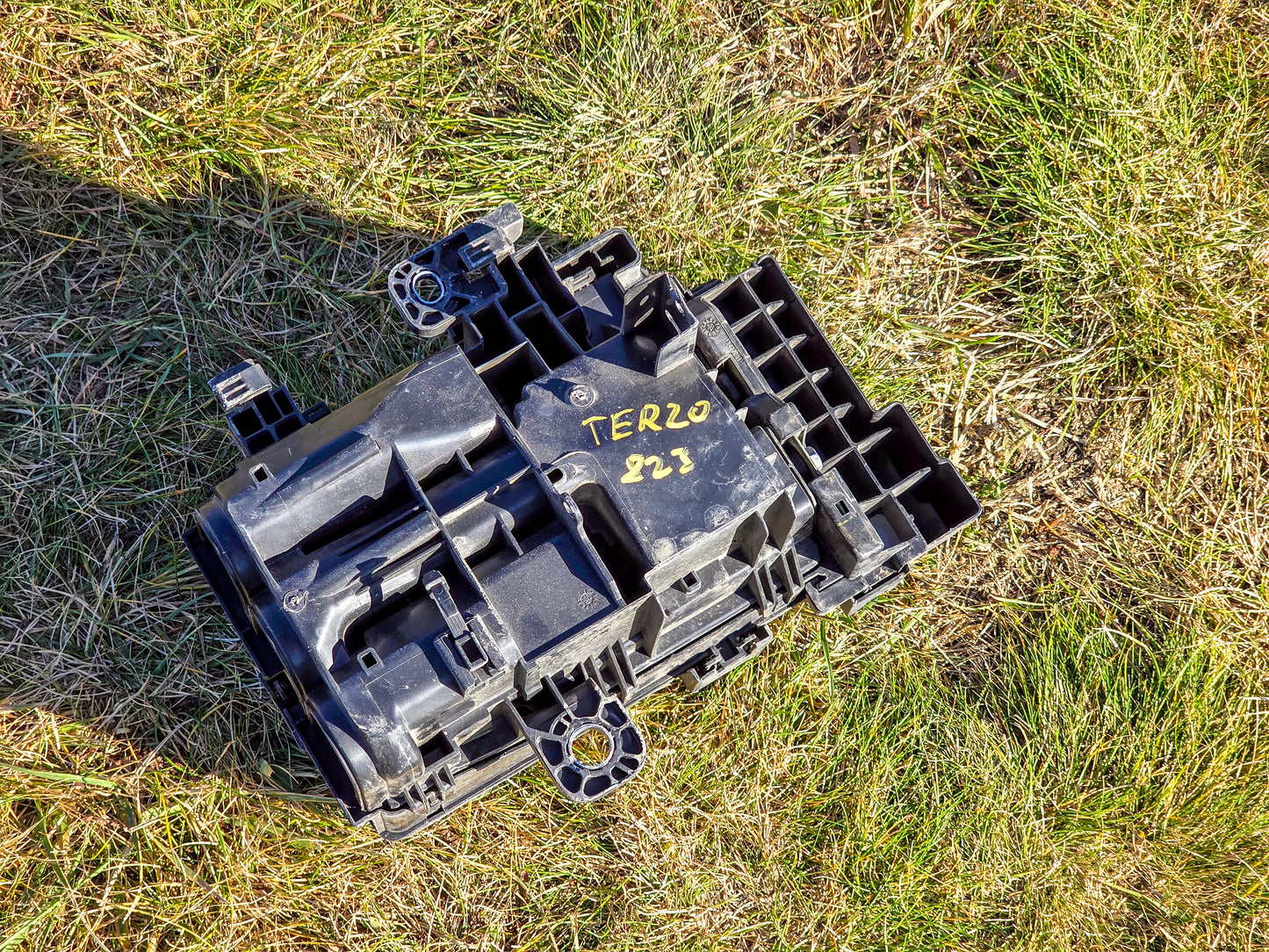 2018-2021 GMC Terrain Engine Fuse Box Relay Junction Block OEM 84809671