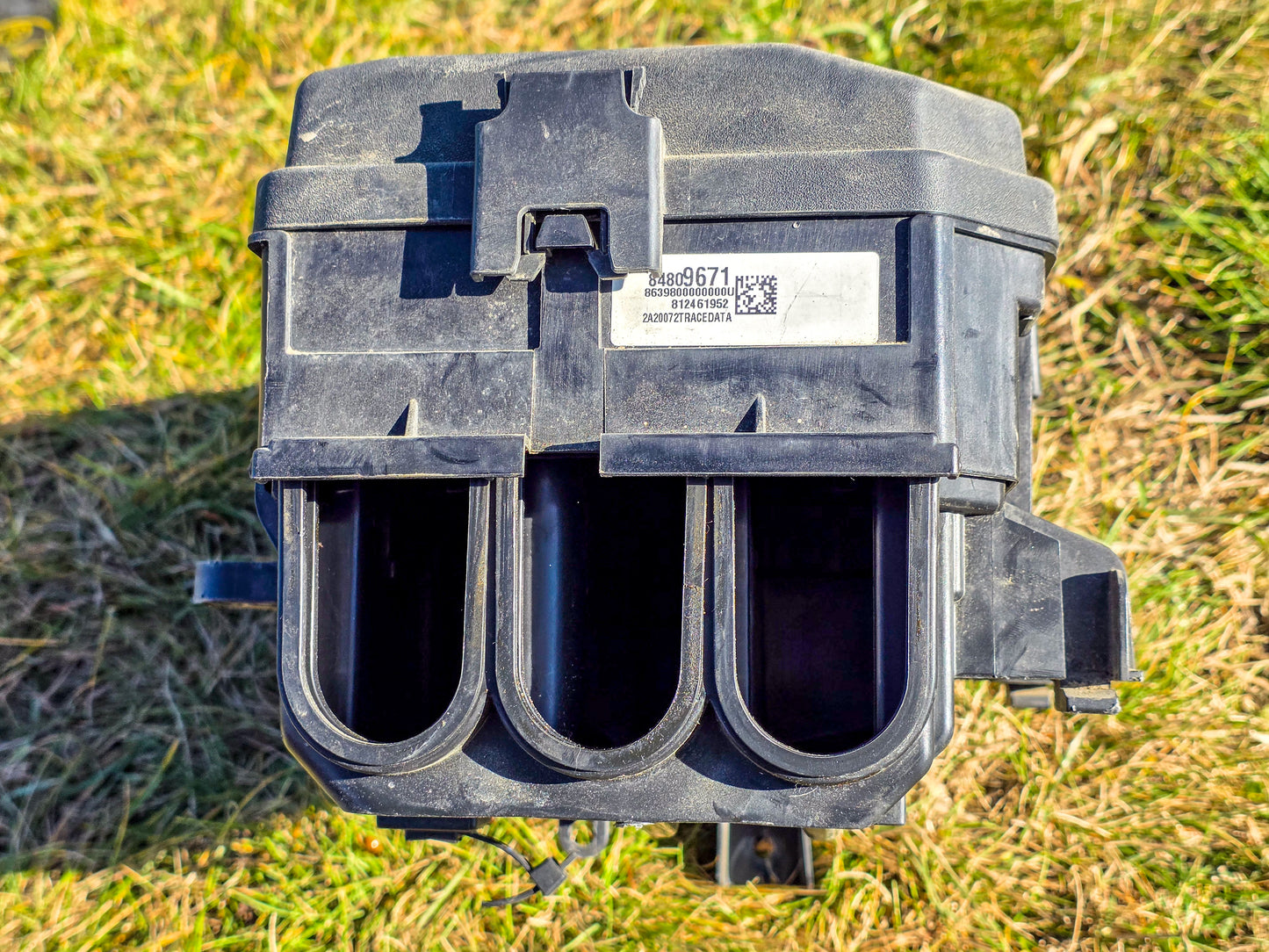 2018-2021 GMC Terrain Engine Fuse Box Relay Junction Block OEM 84809671