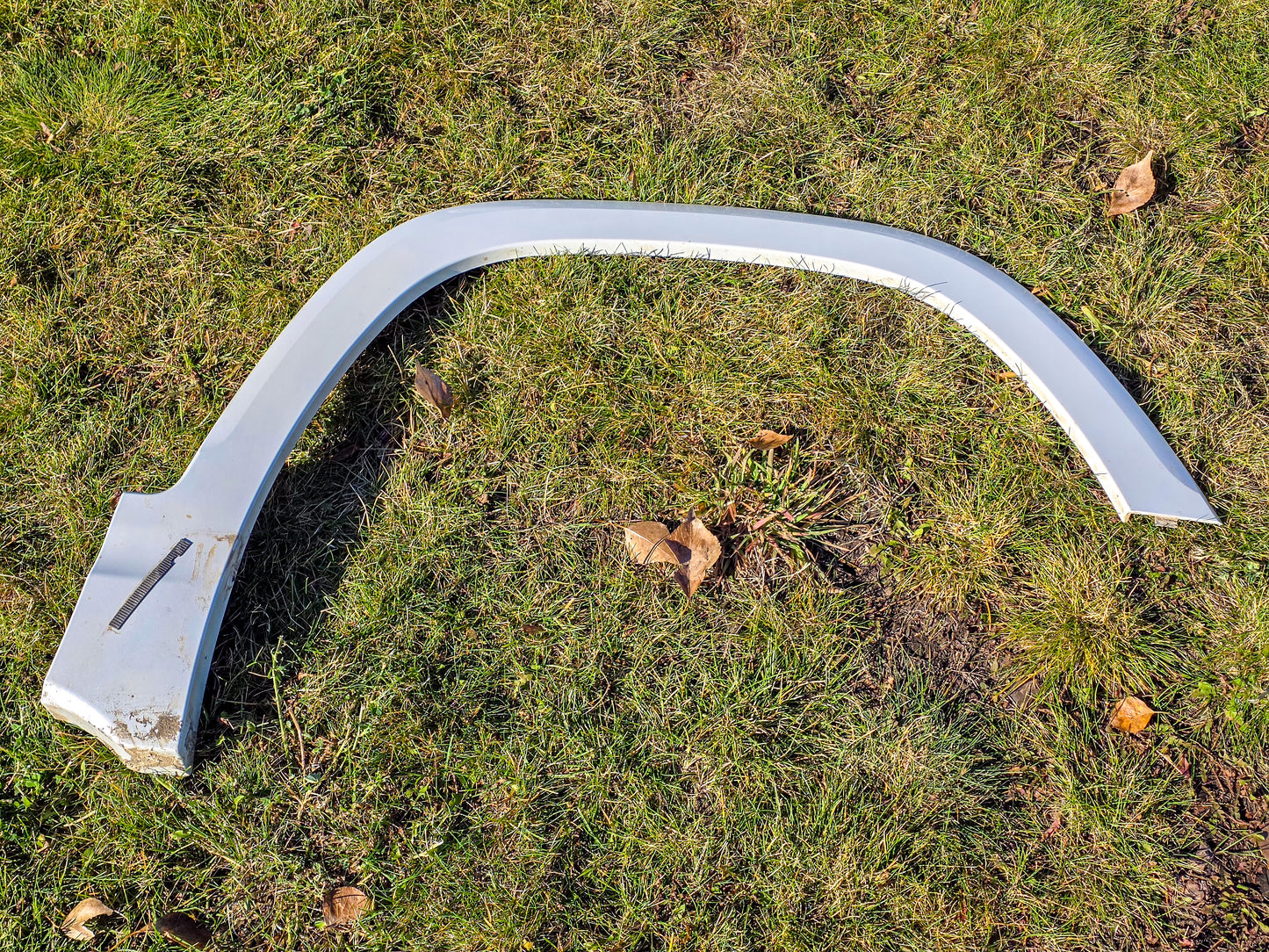 2018-2024 GMC Terrain Right Front Passenger Side Fender Flare Trim Denali 84579535, GM1291256