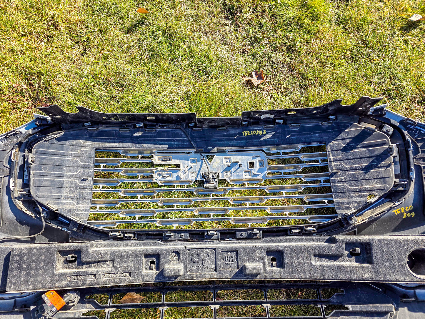 2018-2021 GMC Terrain Front Bumper Upper Grille Grill Denali GM1200816