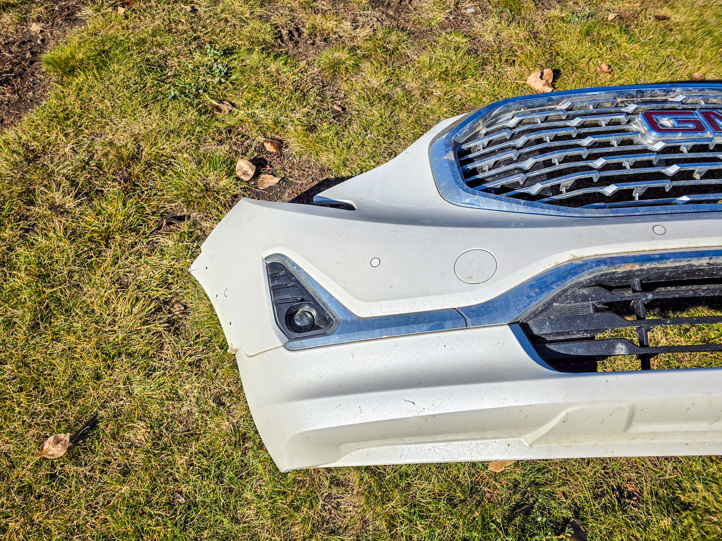 2018-2021 GMC Terrain Front Bumper Cover Complete Denali 84418527. 84340465, 84248517