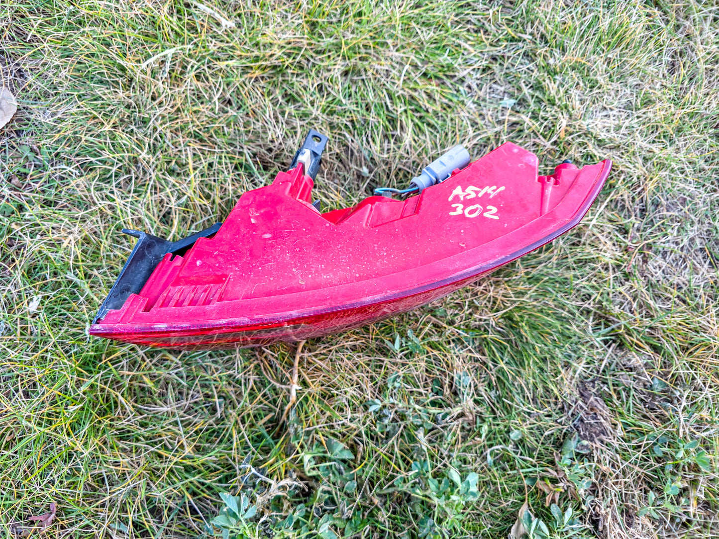 2012-2017 Audi A5 Driver Left Side Rear Tail Light Lamp 8T0945095J