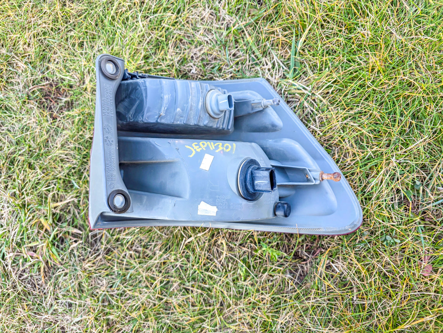 2011-2013 Jeep Grand Cherokee Tail Lamp Assembly Outer Right Passenger Side 55079420AD