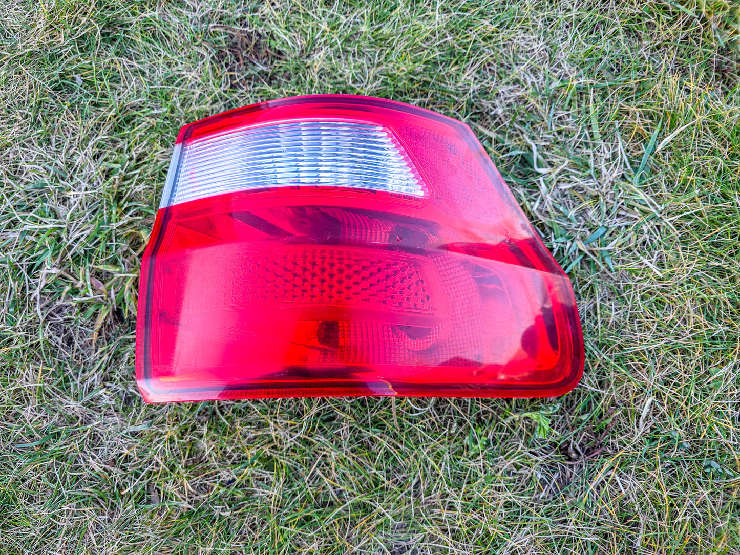 2011-2013 Jeep Grand Cherokee Tail Lamp Assembly Outer Left Driver Side 55079421AD