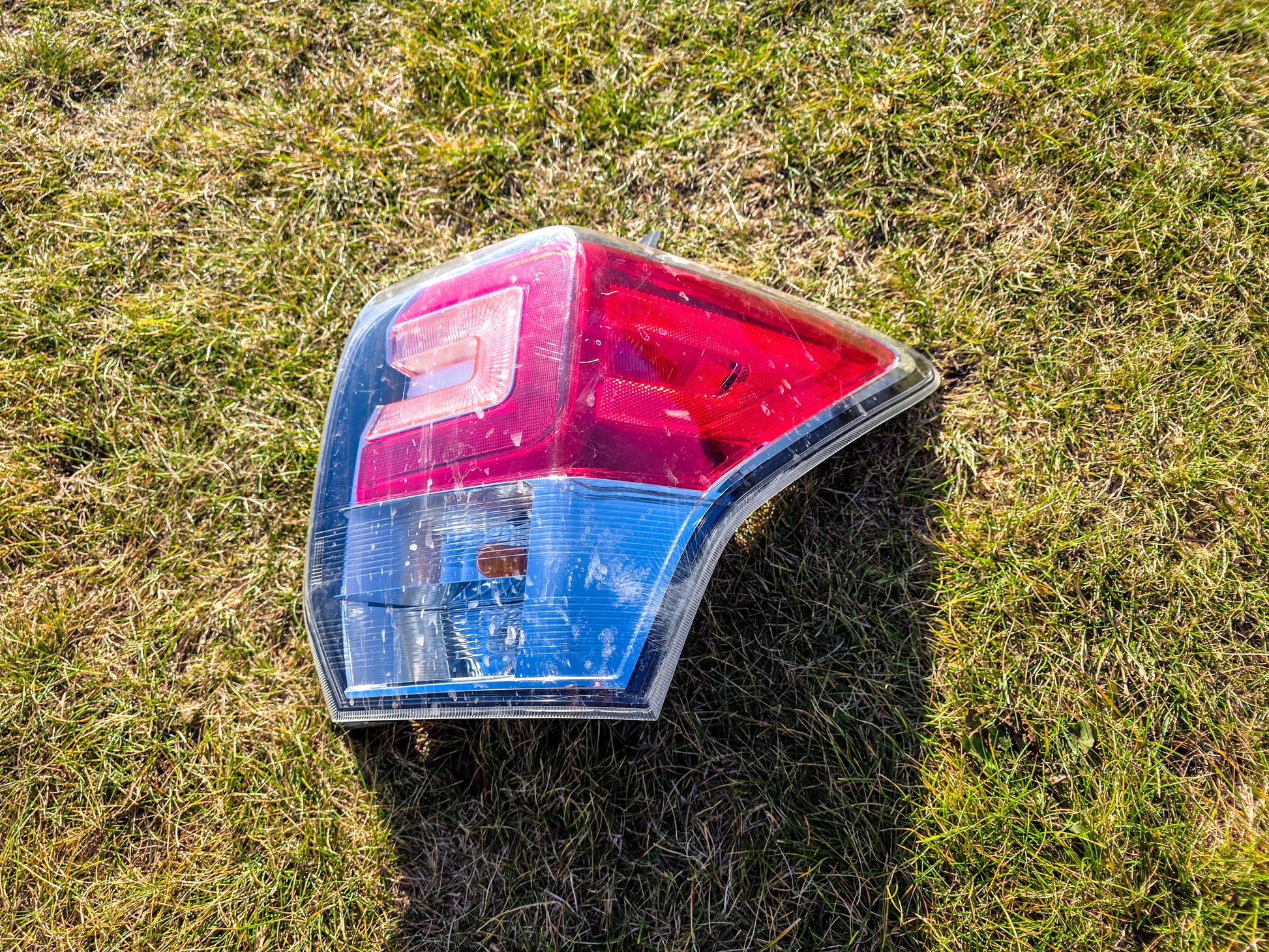 2016-2018 Subaru Forester Rear Right Passenger Side Tail Light Led 84201-SG141