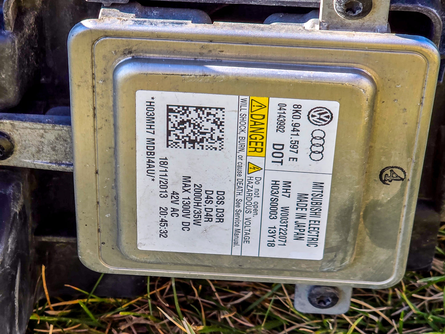 2013-2017 Audi A5  Left Driver Xenon Headlight Lamp Assembly 8T0941005E