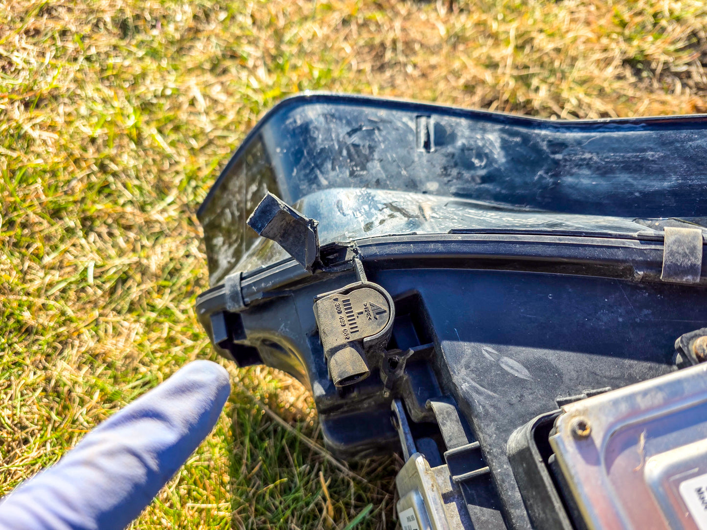 2013-2017 Audi A5  Left Driver Xenon Headlight Lamp Assembly 8T0941005E