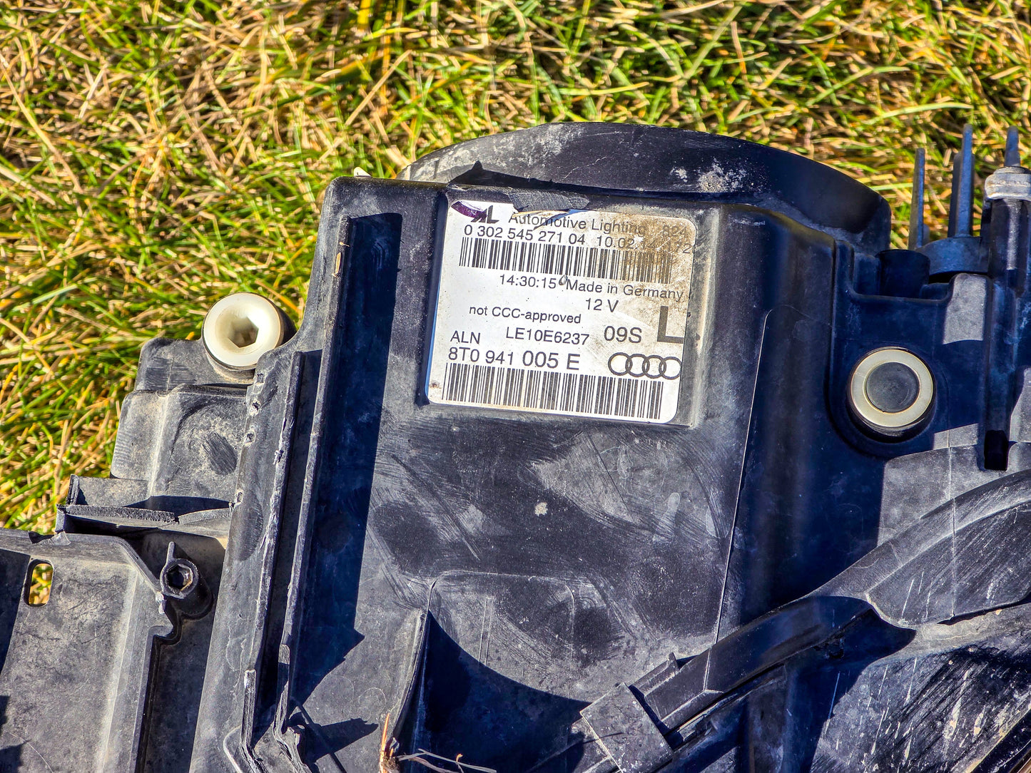 2013-2017 Audi A5  Left Driver Xenon Headlight Lamp Assembly 8T0941005E