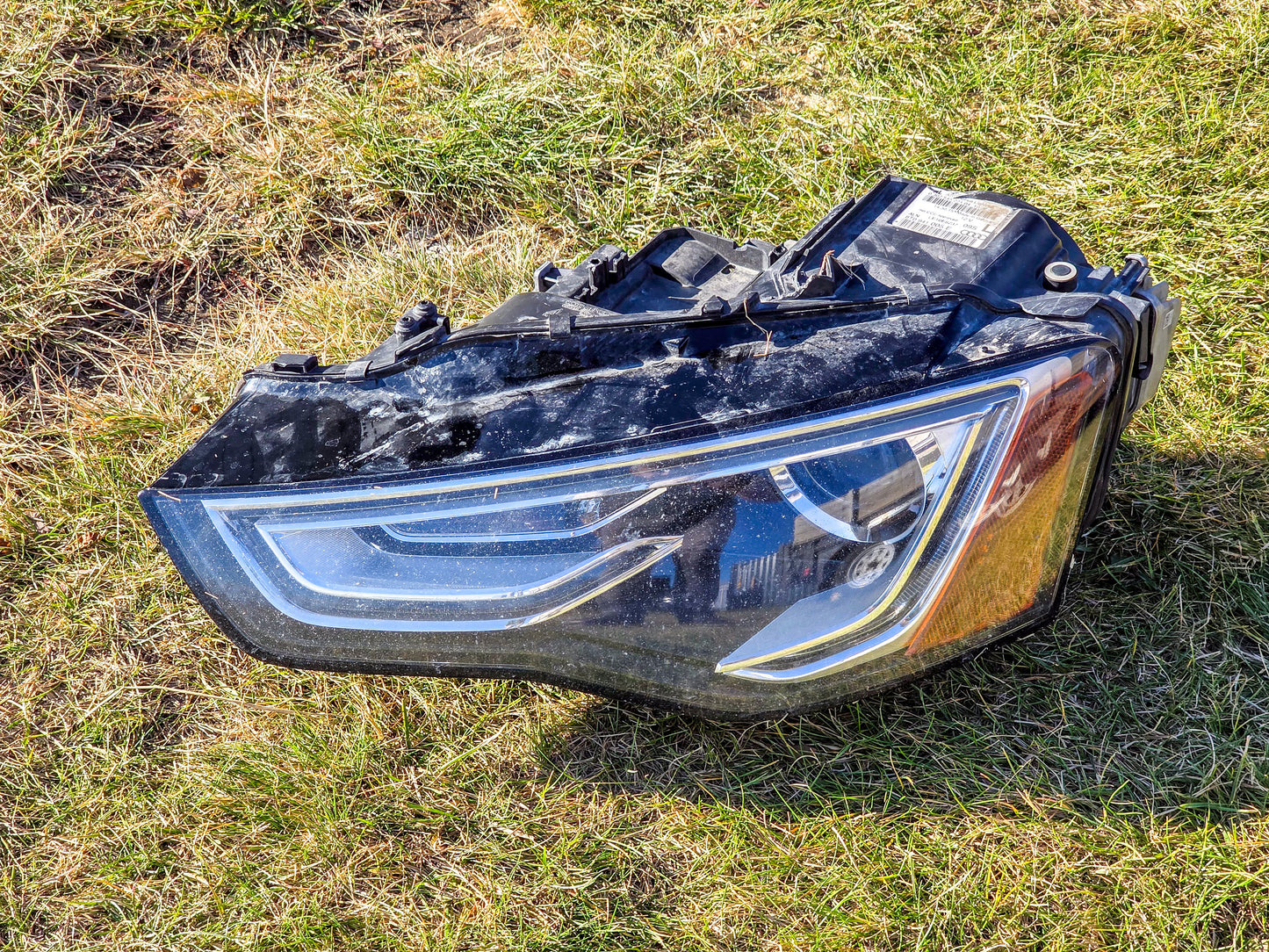 2013-2017 Audi A5  Left Driver Xenon Headlight Lamp Assembly 8T0941005E