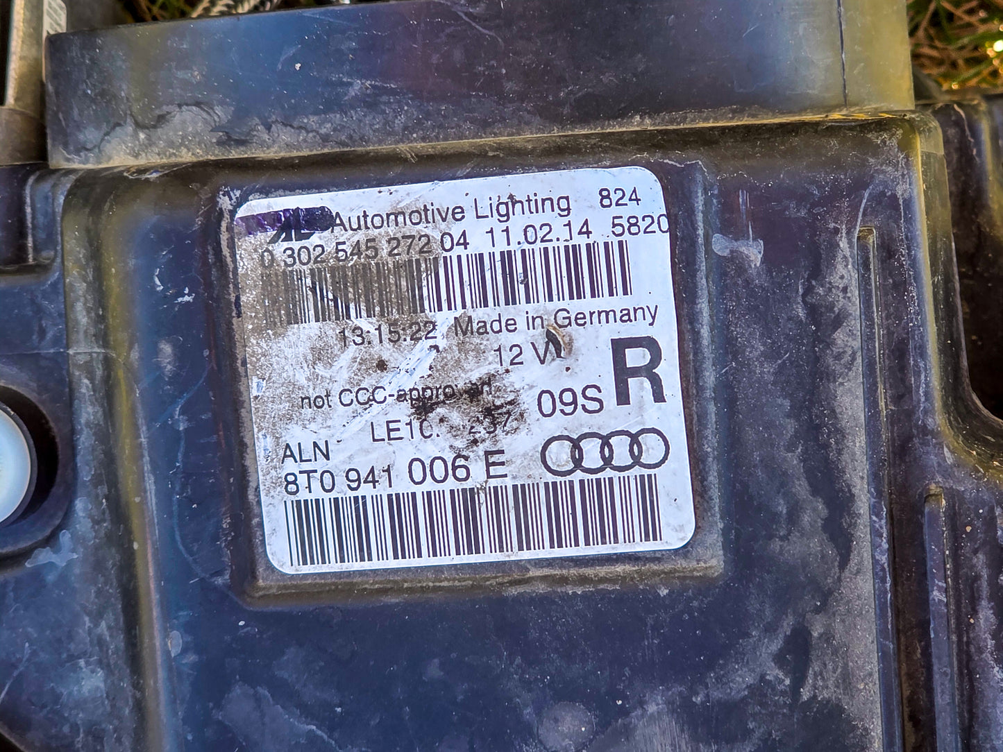 2013-2017 Audi A5  Right Passenger Xenon Headlight Lamp Assembly OEM 8T0941006E