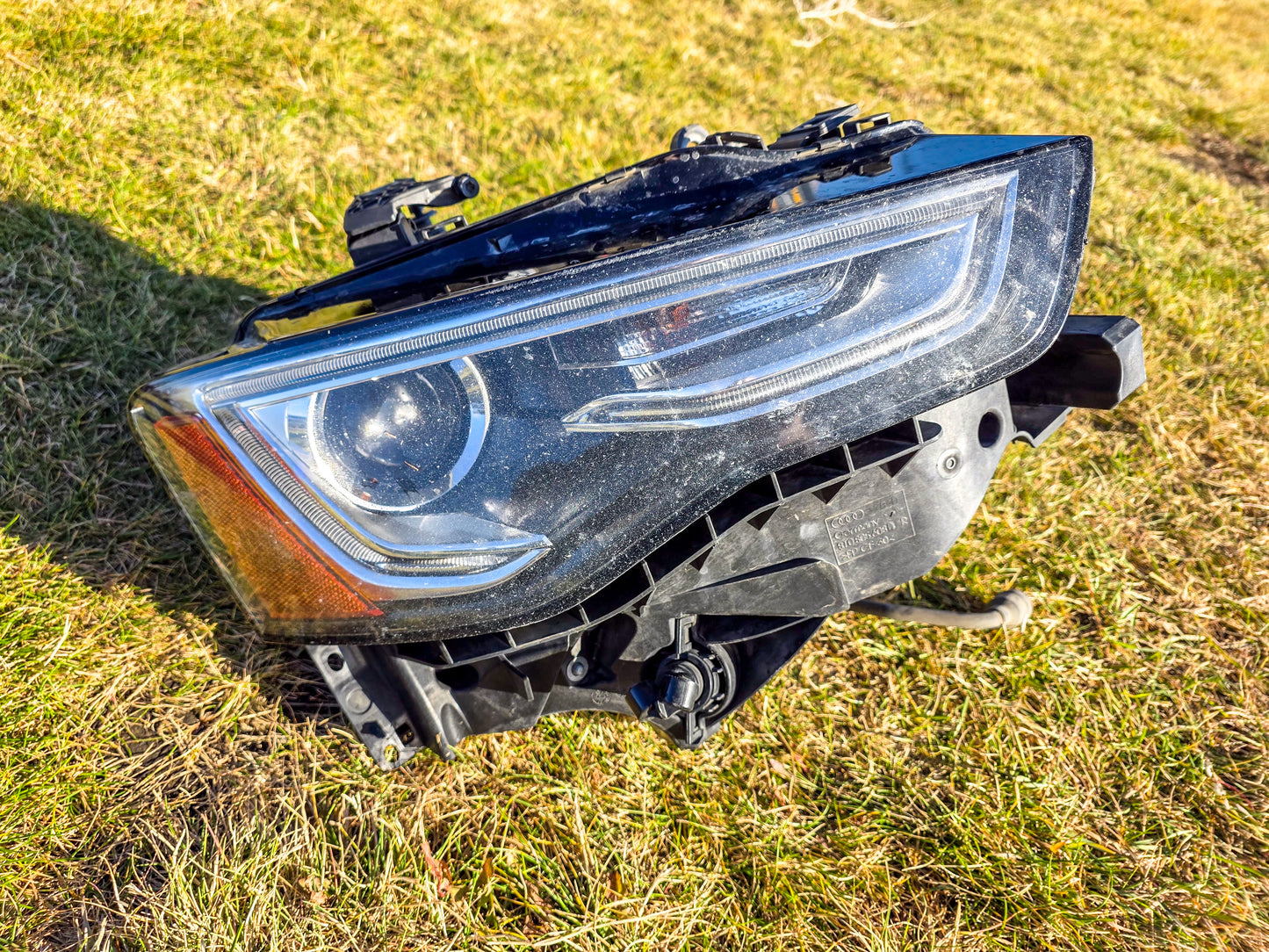 2013-2017 Audi A5  Right Passenger Xenon Headlight Lamp Assembly OEM 8T0941006E