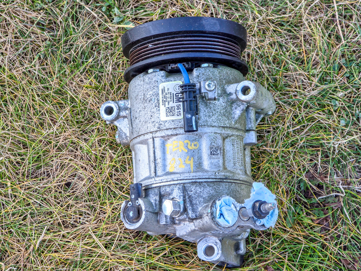 2018-2023 GMC Terrain Air Conditioning Ac Compressor & Clutch OEM 84635615